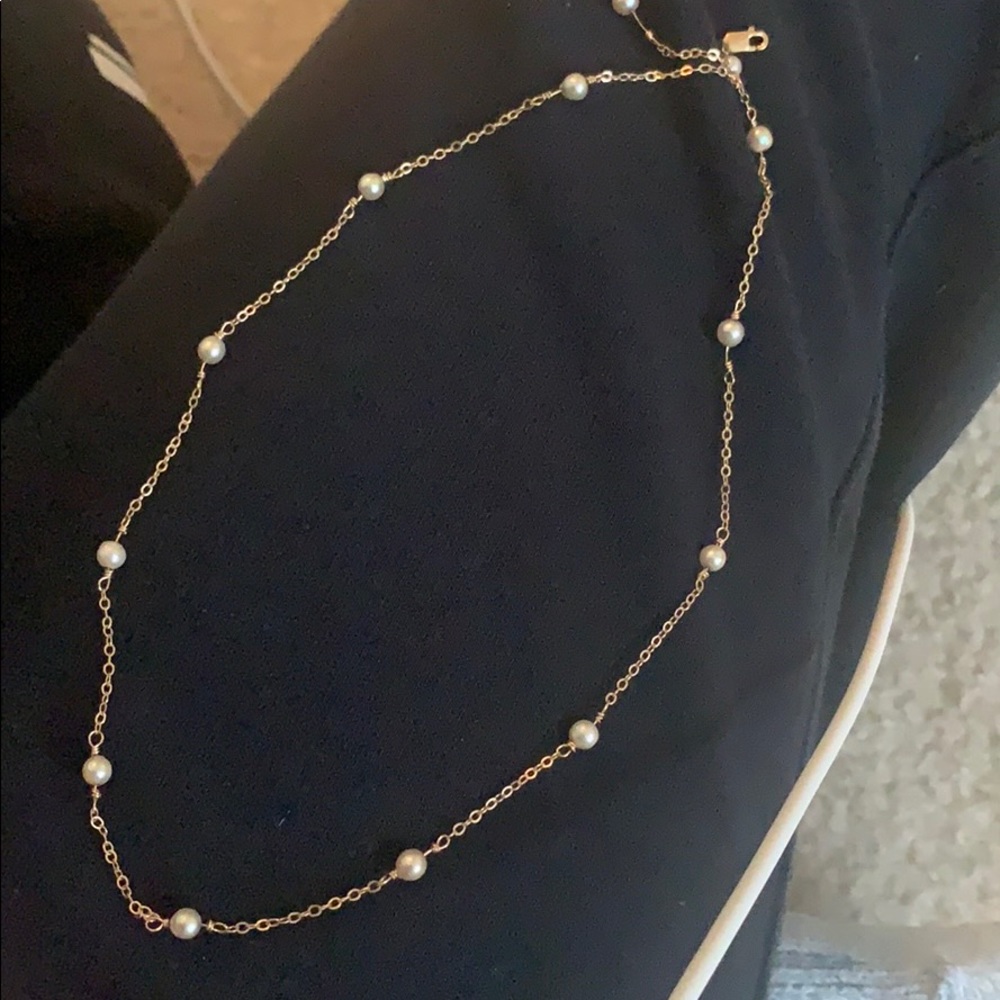 Dainty pearl necklace